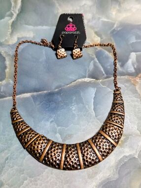 paparazzi Hammered Copper-Tone Collar Necklace with Matching Earrings